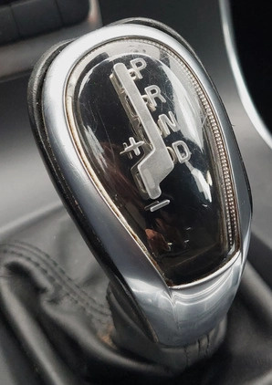 Volvo V60 cena 29900 przebieg: 300031, rok produkcji 2012 z Giżycko małe 562
